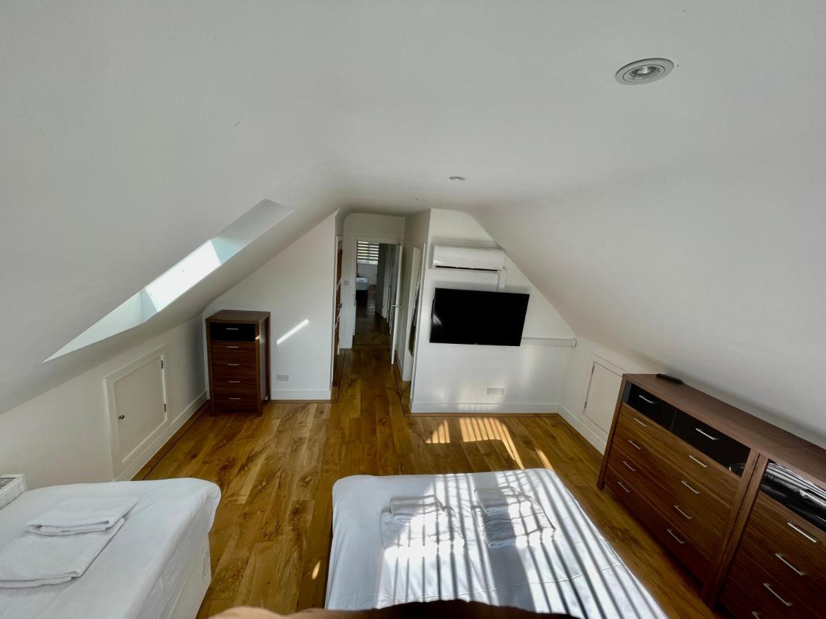Four Corners Holiday Home Hot Tub & Sauna Ferndown Dış mekan fotoğraf